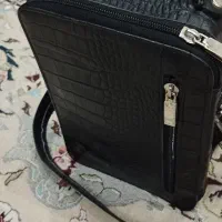 کیف دوشی و دستی چرم طبیعی در حد نو زیبا و جادار|کیف، کفش، کمربند|رباطکریم, رباطکریم|دیوار