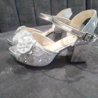 کفش بچه گانه