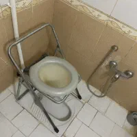 توالت فرنگی سیار به همراه قیف ژله ای