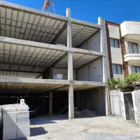 کارگر ساختمانی با ضامن معتبر