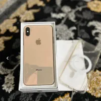 ایفون xs