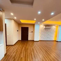 فروش اقساطی کاغذ دیواری کفپوش پارکت|خدمات پیشه و مهارت|اراک, |دیوار