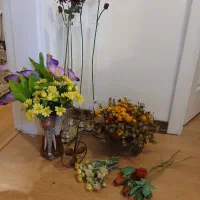 گلدان شیشه ای و گل|گل مصنوعی|پرند, فاز ۵|دیوار