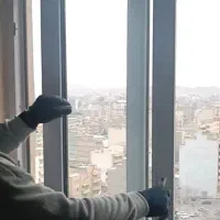 کشویی کردن پنجره های لولایی