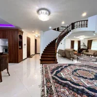 اجاره روزانه و هفتگی باغ ویلا در شیراز کد 770