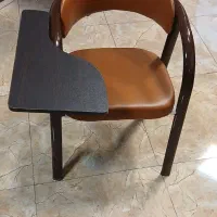 صندلی دسته‌دار