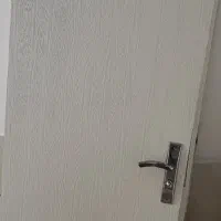 دو عدد درب حمام  و دستشویی