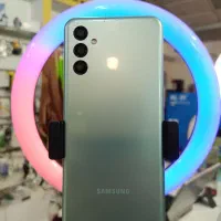 m13 .رم ۴ . حافظه داخلی 64 .خیلی تمیز