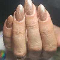 کاشت و ترمیم ناخن