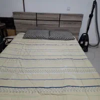 تخت با میز اینه