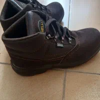 .یک.جفت کفش اصل بادوام ساق