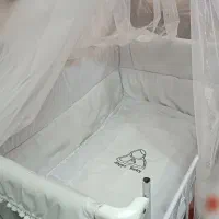 گهواره و تخت کنار مادر فلزی|تخت و صندلی بچه|رشت, معلم|دیوار