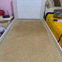 تخت یک نفره|تخت و سرویس خواب|صدرا-فارس, فاز ۱|دیوار