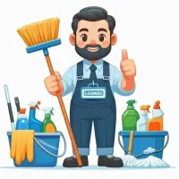 سرایدار خانم و آقا هتل سنتی