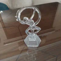 مجسمه شیشه ای