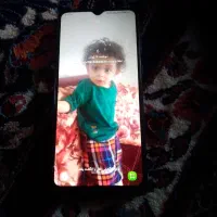 یک دستگاه گوشی آ   صفر ۲ کاملا سالم