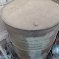 بشکه آهنی 220تایی سالم و محکم