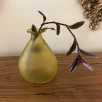 گلدان شیشه ای رنگی