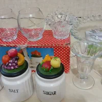 تعدای ظروف آشپزخانه