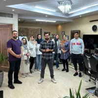 دستیار و کاراموز ارایشگری با حقوق|استخدام درمانی، زیبایی، بهداشتی|تهران, فدک|دیوار