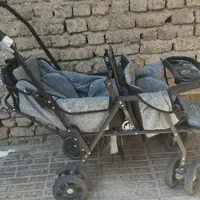 کالسکه دوقلویی