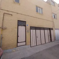فروش خانه ویلایی ۱۳۵ متری دو طبقه در شیخ طوسی