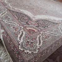 فرش دوازده متری بدون زدگی سالم تخفیف جزئی داریم