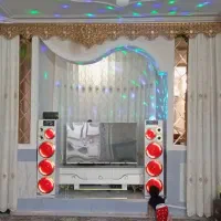 ویلایی۲طبقه ۳واحدی نوساز۳۳۰ متری فلکه کشاورز فوری