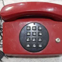 تلفن رومیزی قدیمی