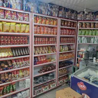 فروشنده دکه تنقلات