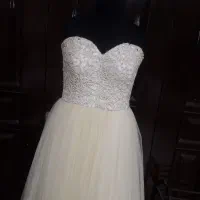 پیراهن نامزدی/عقد/فرمالیته|لباس|قم, نیروگاه|دیوار