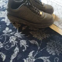 دو عدد کفش سایز 39بفروش میرسد