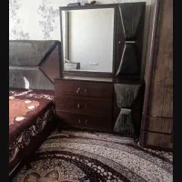 تخت دونفره و دراور و تشک طبی نو و پاتختی