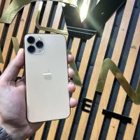 11 pro خریدار آیفون به بالا ترین قیمت