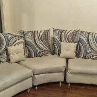 مبل راحتی چرم سفید/۷نفره/نیم دایره پازلی|مبلمان خانگی و میز عسلی|مشهد, هفت تیر (حافظ)|دیوار