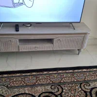 میزتلویزیون وآینه کنسول