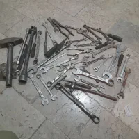 تعدادی آچار