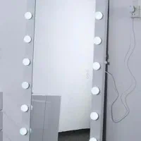 اینه دور چراغ دار