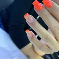 «ناخن‌کار حرفه‌ای .جای عالی منتظرته