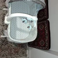 گهواره موزیکال و رقص نور کیفیت خارجی|اسباب و اثاث بچه|شیراز, غدیر جنوبی|دیوار