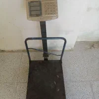 ترازو ۳۵۰ کیلویی