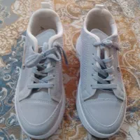 کتونی سایز 38 نو نو اصلن پا نخورده