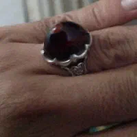 انگشتر تک و کم یاب