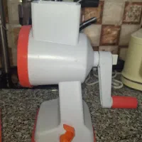 خردکن دستی ۴ راه کاره|خردکن، آسیاب، غذاساز|اراک, |دیوار