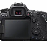 دوربین ۹۰ dبا لنز ۱۸/۱۳۵