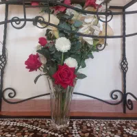 گلدان بلوری پاشاباغچه همراه با گل هاش