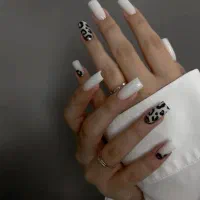 جشنواره پاییزه خدمات ناخن و مژه