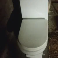 توالت فرنگی در حد نو