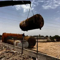 جرثقیل حمل کانکس .تانکر .دستگاه