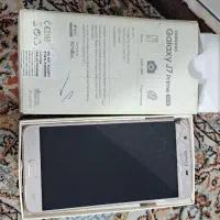 گوشیj7 با کارتن